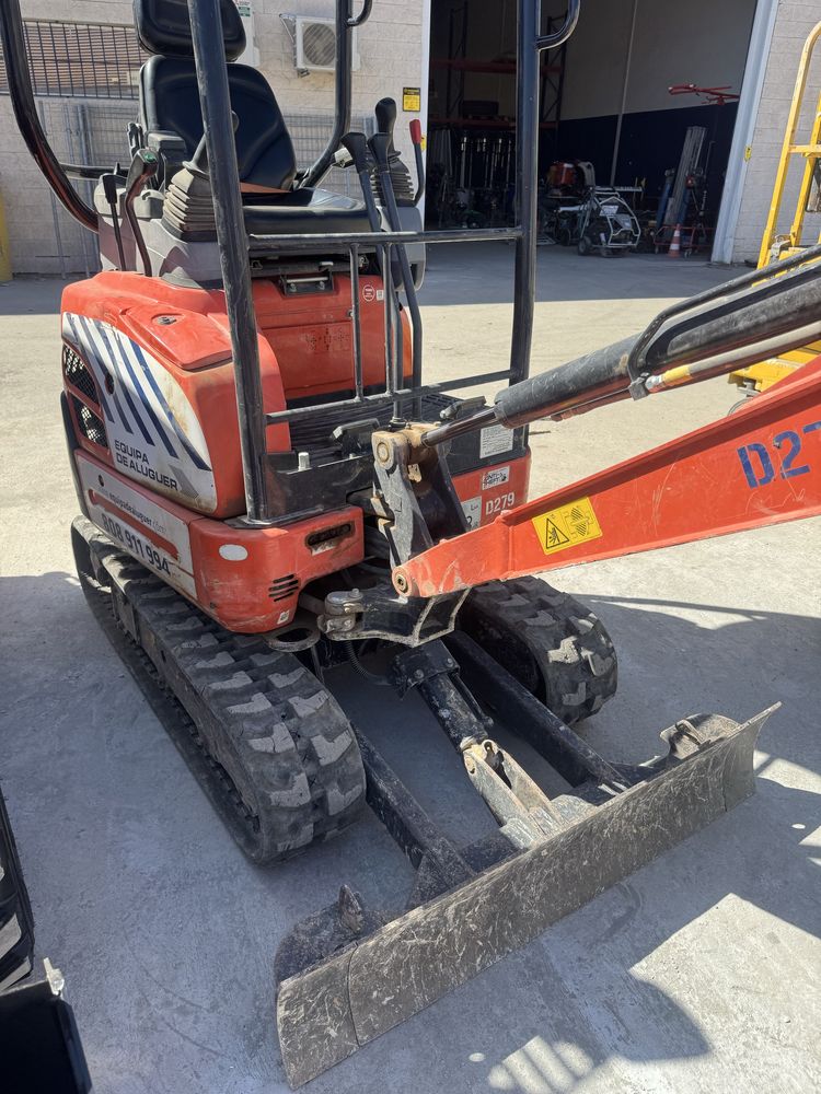 Mini escavadora Kubota U-17 (usada)