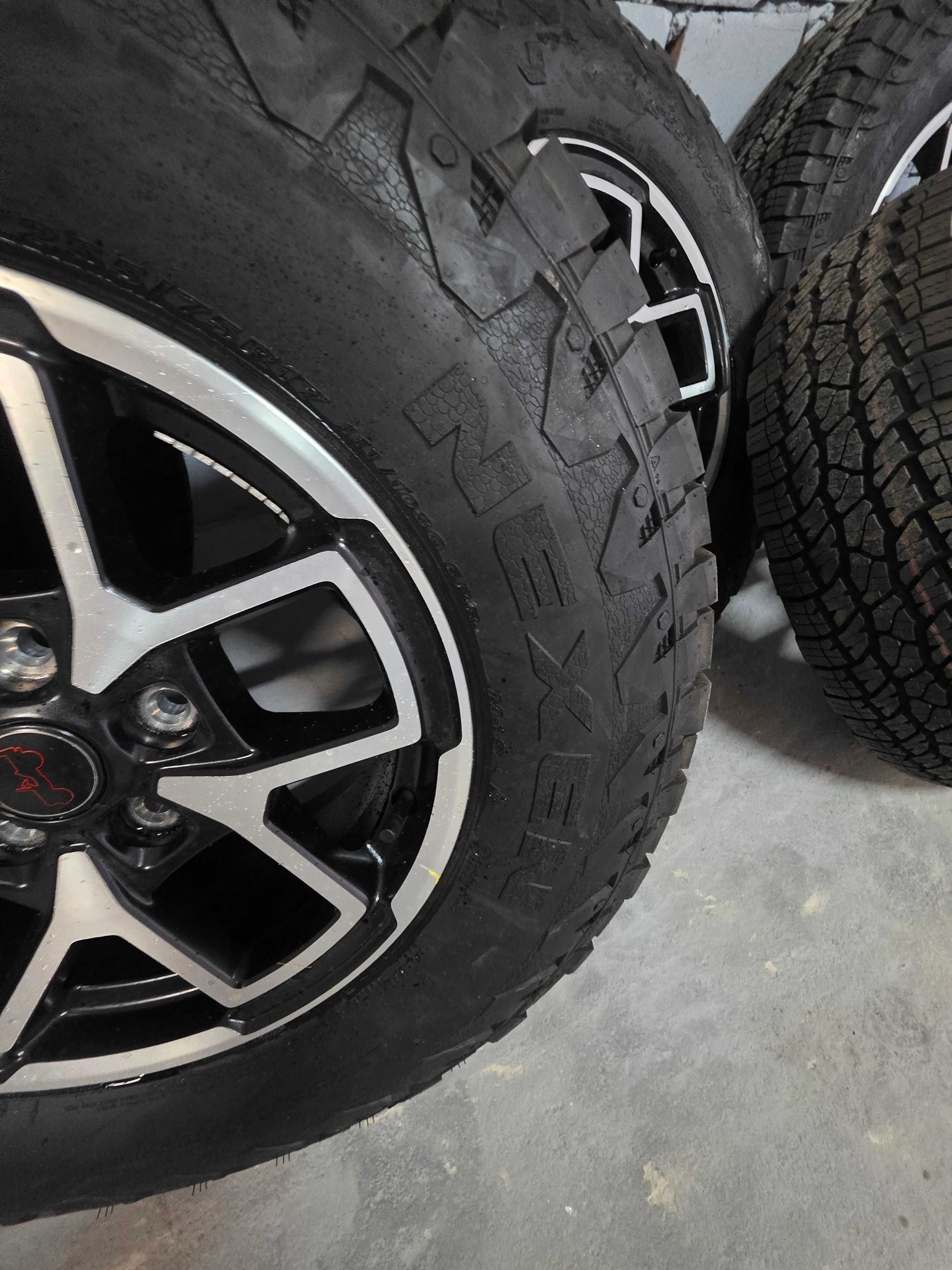 Nowe koła (Nexen 255/75/17 i felgi) od Jeep Wrangler Rubicon 2024