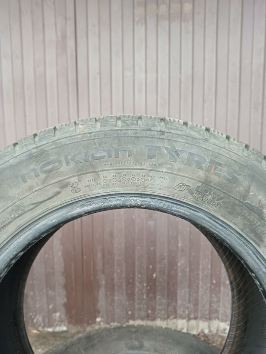 Продам резину в гарному стані.