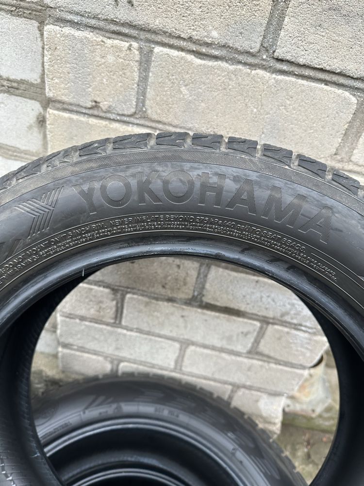 Шини Yokohama 215/55 R17 94H Зима