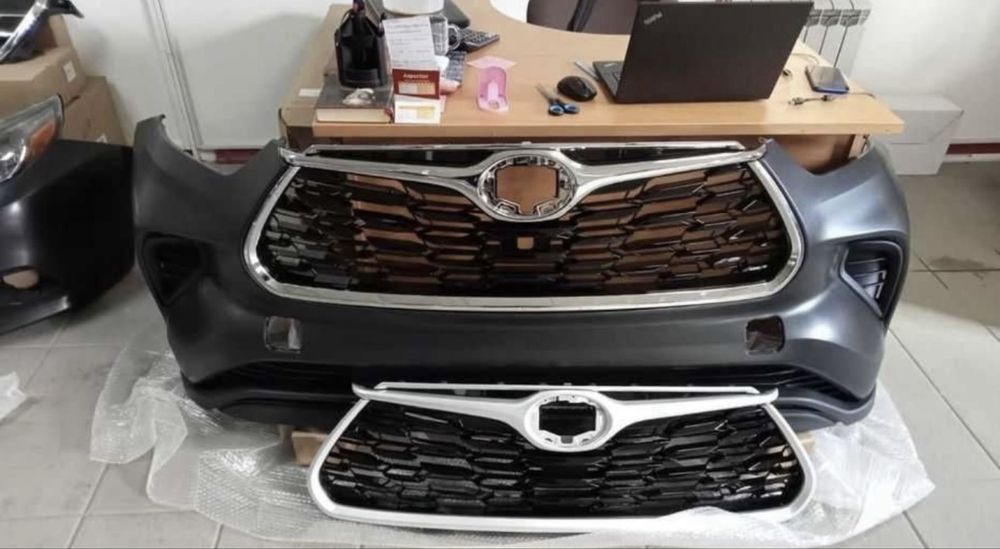 Передній бампер, бампер Toyota Highlander 2020 2021 2022 2023 2024