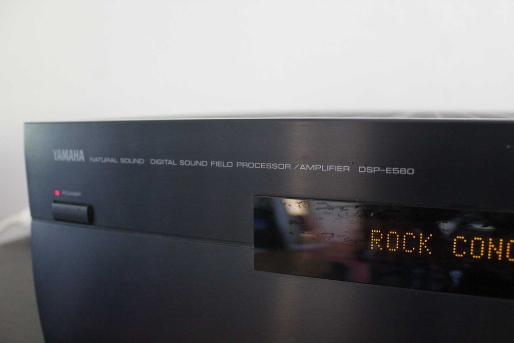 Yamaha DSP-E580 Wzmacniacz