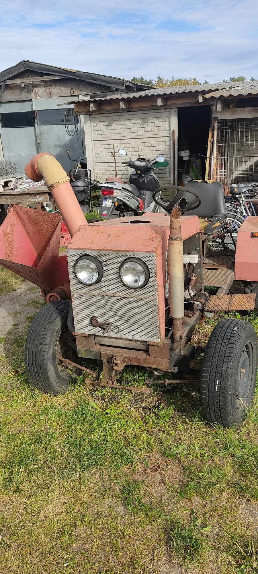 Traktor ogrodowy, sam mocny s7 pług, kultywator i rębak w jednym