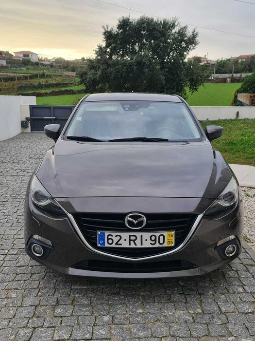 Mazda 3 Excellence Navy - Castanho