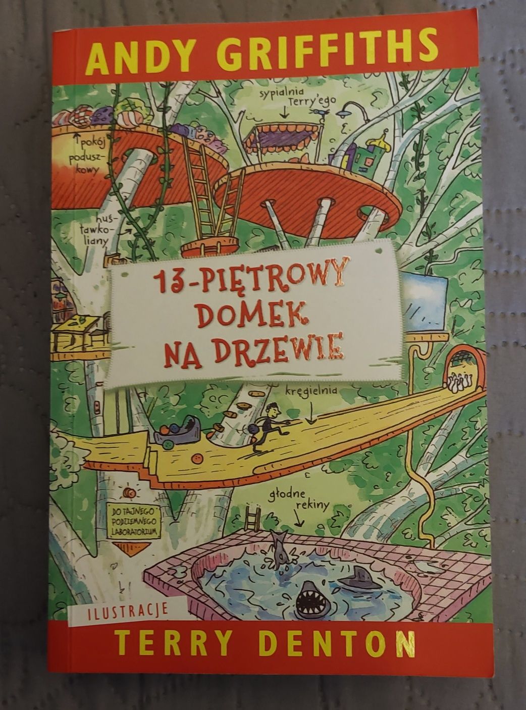 13-piętrowy domek na drzewie