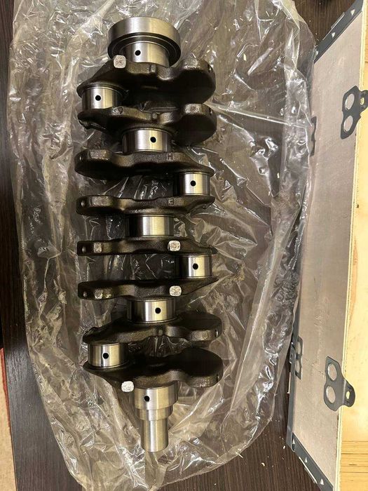 Колінвал D4EB D4EA 23110-27420