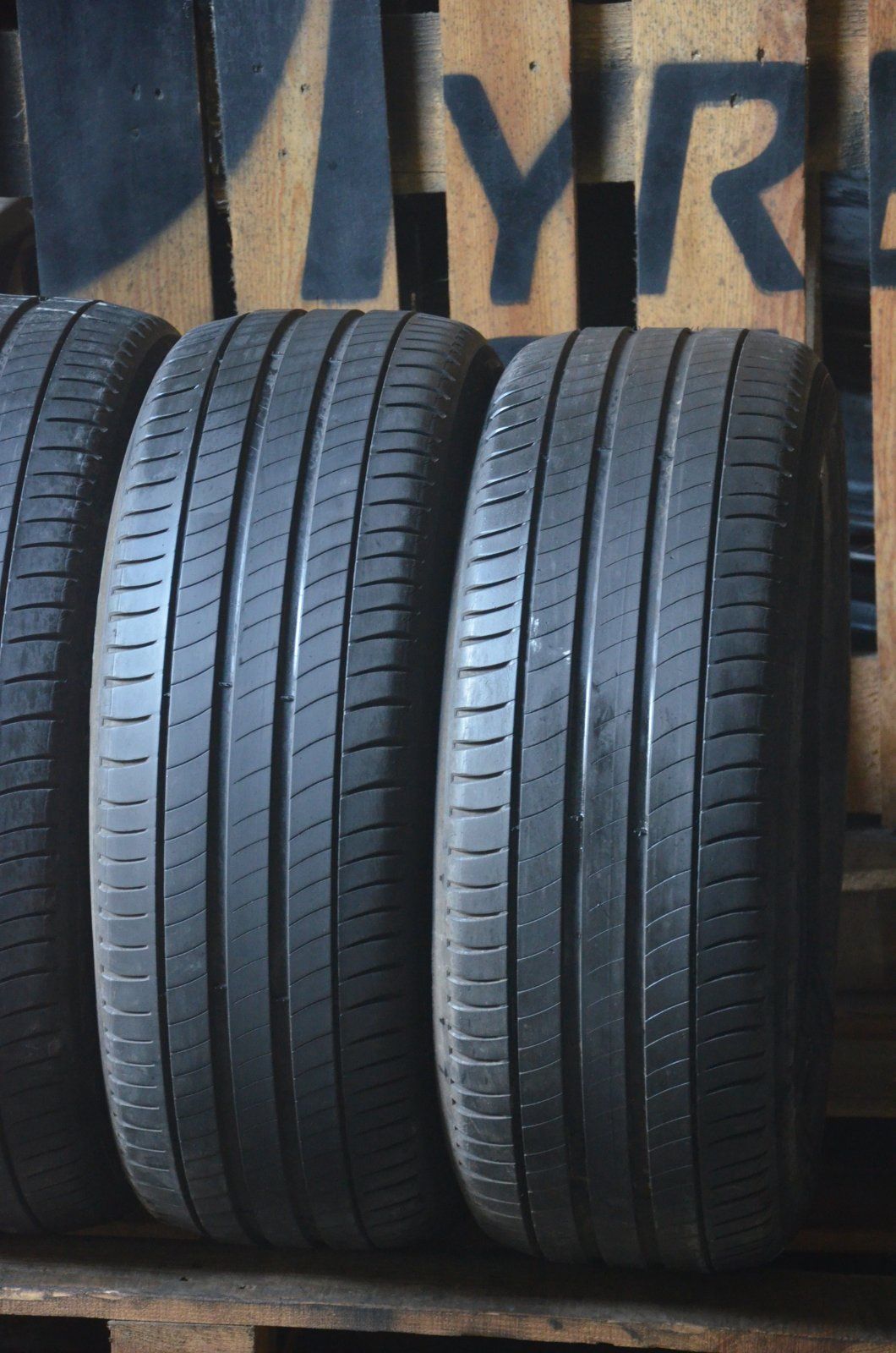 Резина шини колеса літо летние 235 55 r17 Michelin Gtyres