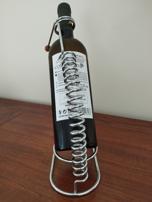 Suporte para garrafas de vinho