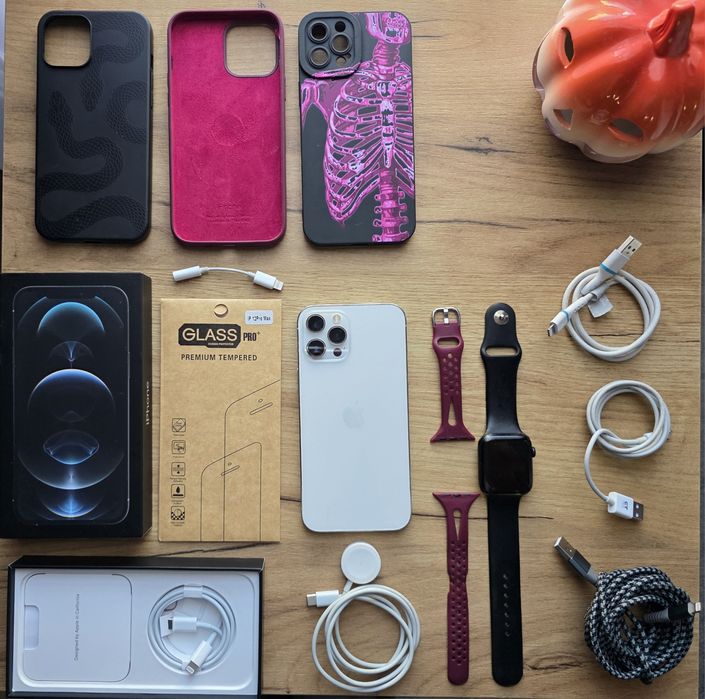 Zestaw: iPhone 12 Pro Max + Apple Watch 5 44mm