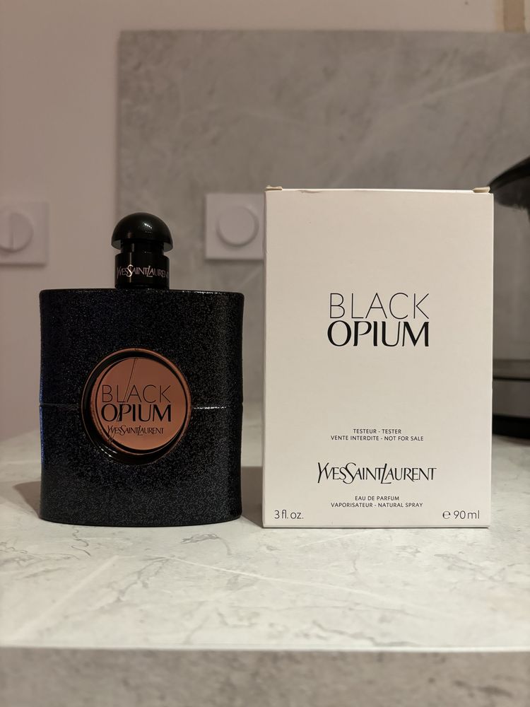 Sprzedam Yves Saint Laurent Black Opium EDP 90 ml