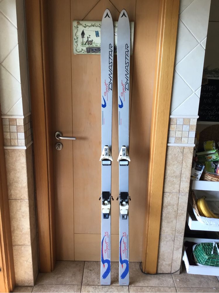 Skis Dynastar