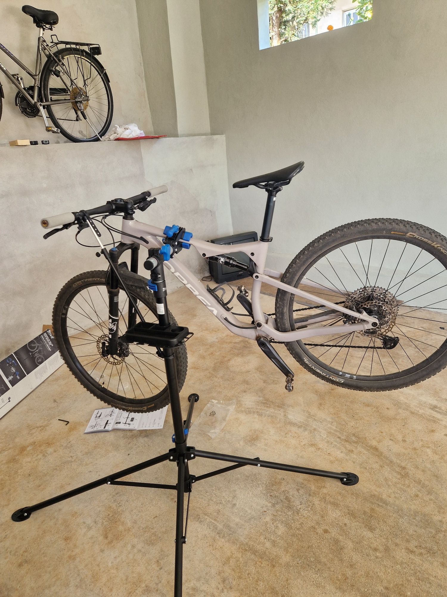 Orbea Oiz H30 2022 – MTB Full Suspension XC – Tamanho [M]