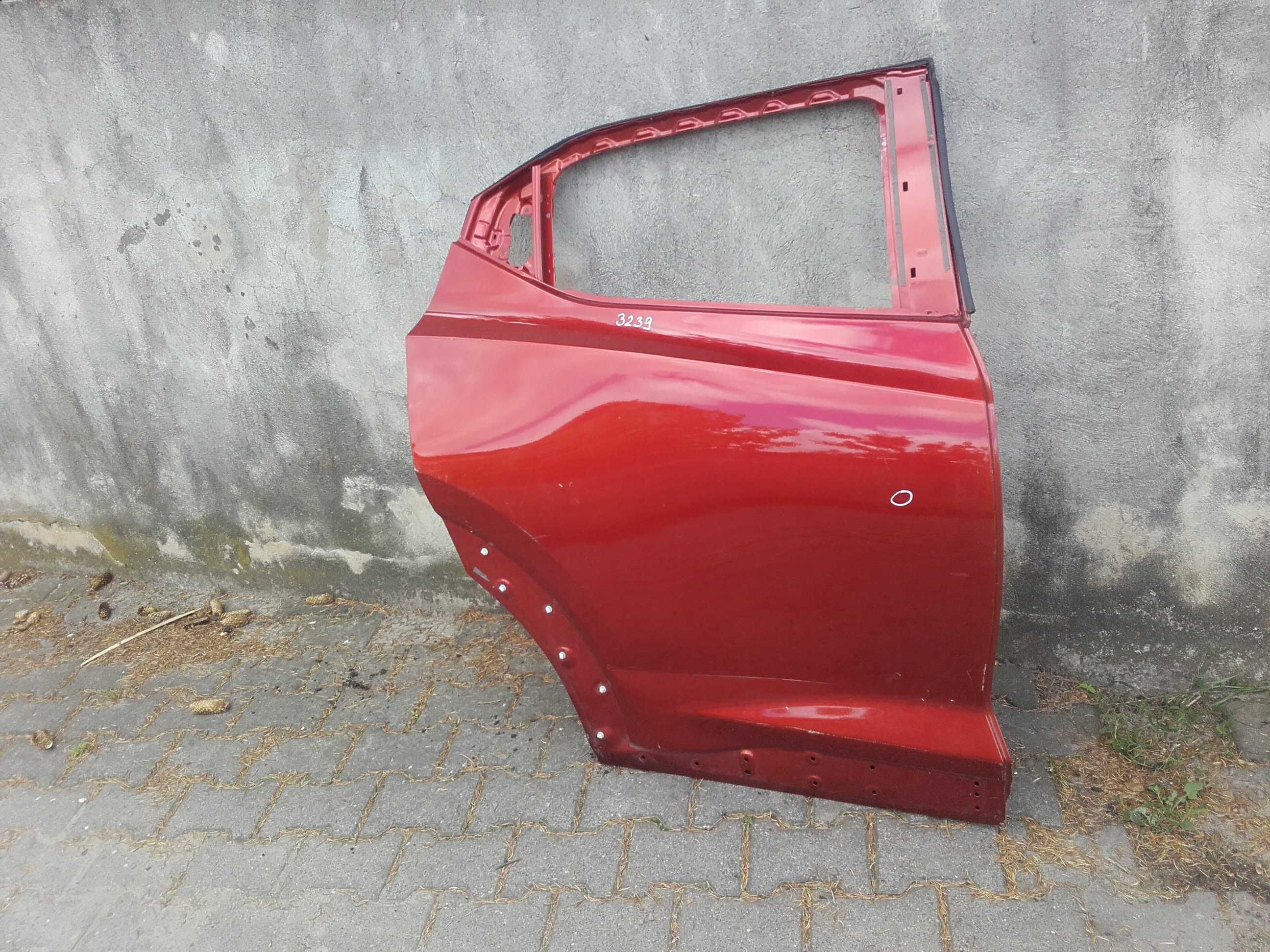 Drzwi tył prawe Nissan Juke 020-> nr3239