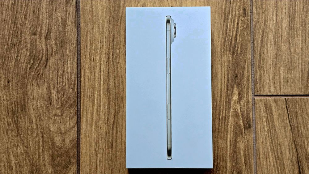 NOWY iPhone 17 Air 256GB jasne złoto