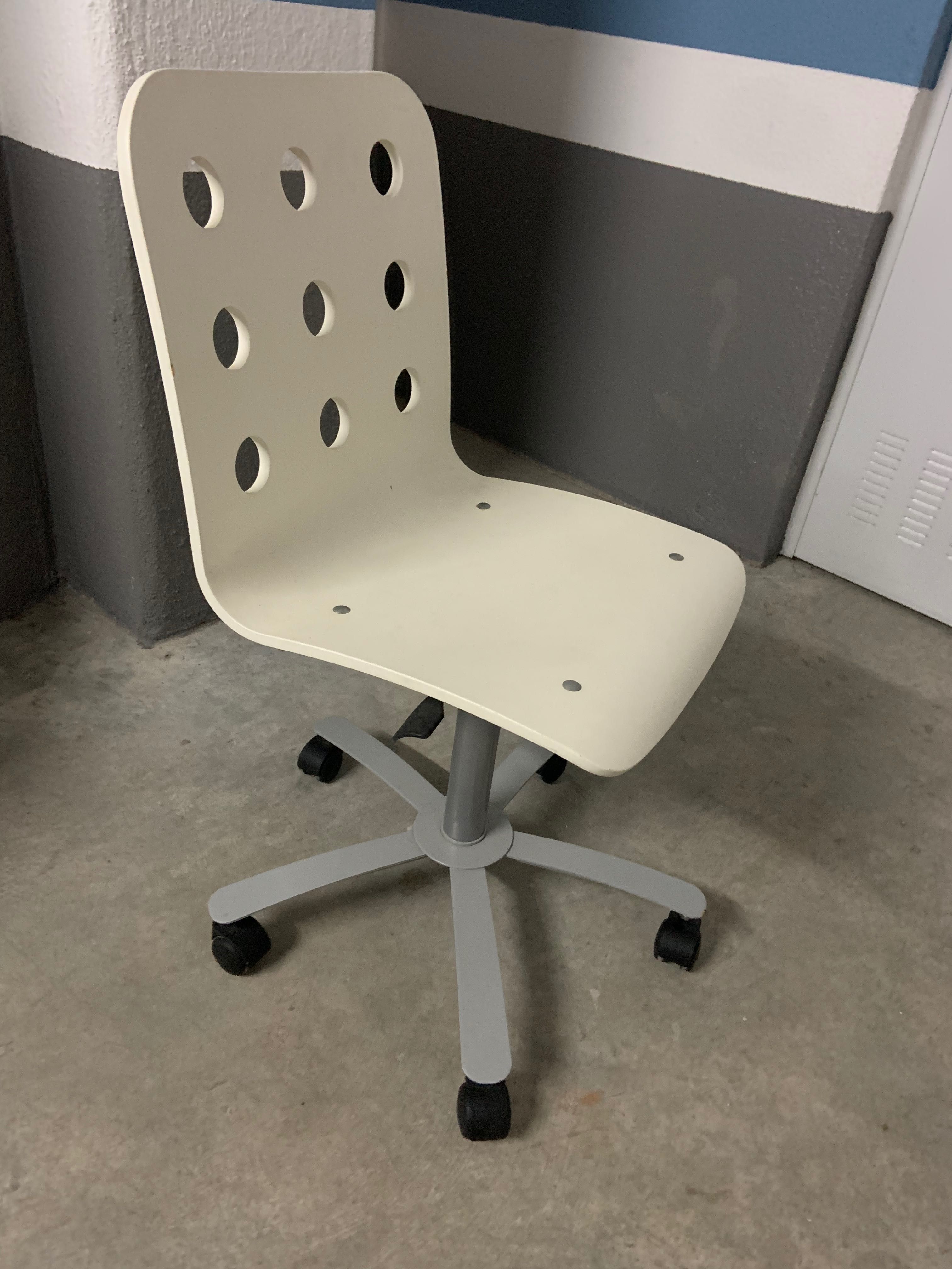 Cadeira de escritório ikea com rodas