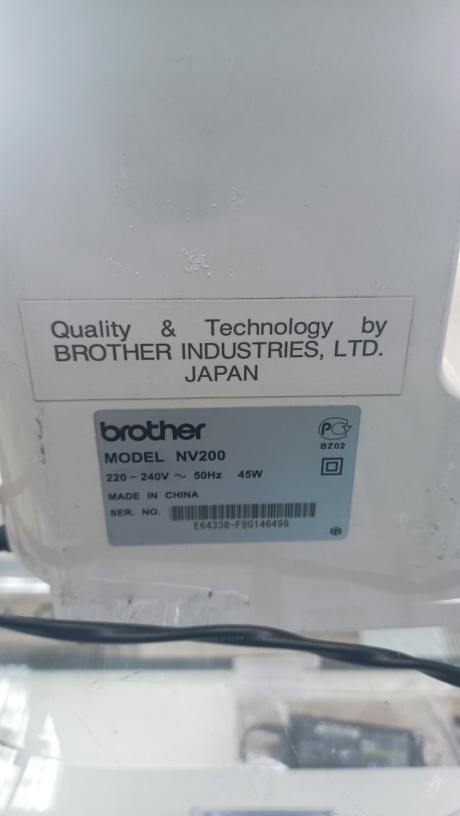 Швейна машинка brother nv200