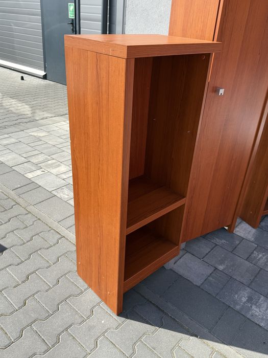 Zestaw szafek. Stan bardzo dobry