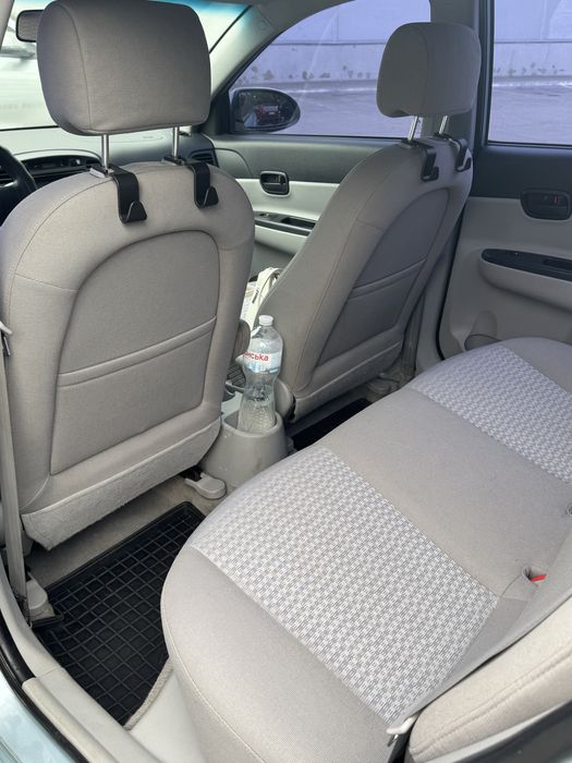 Хундай акцент третього покоління Hyundai Accent 2008