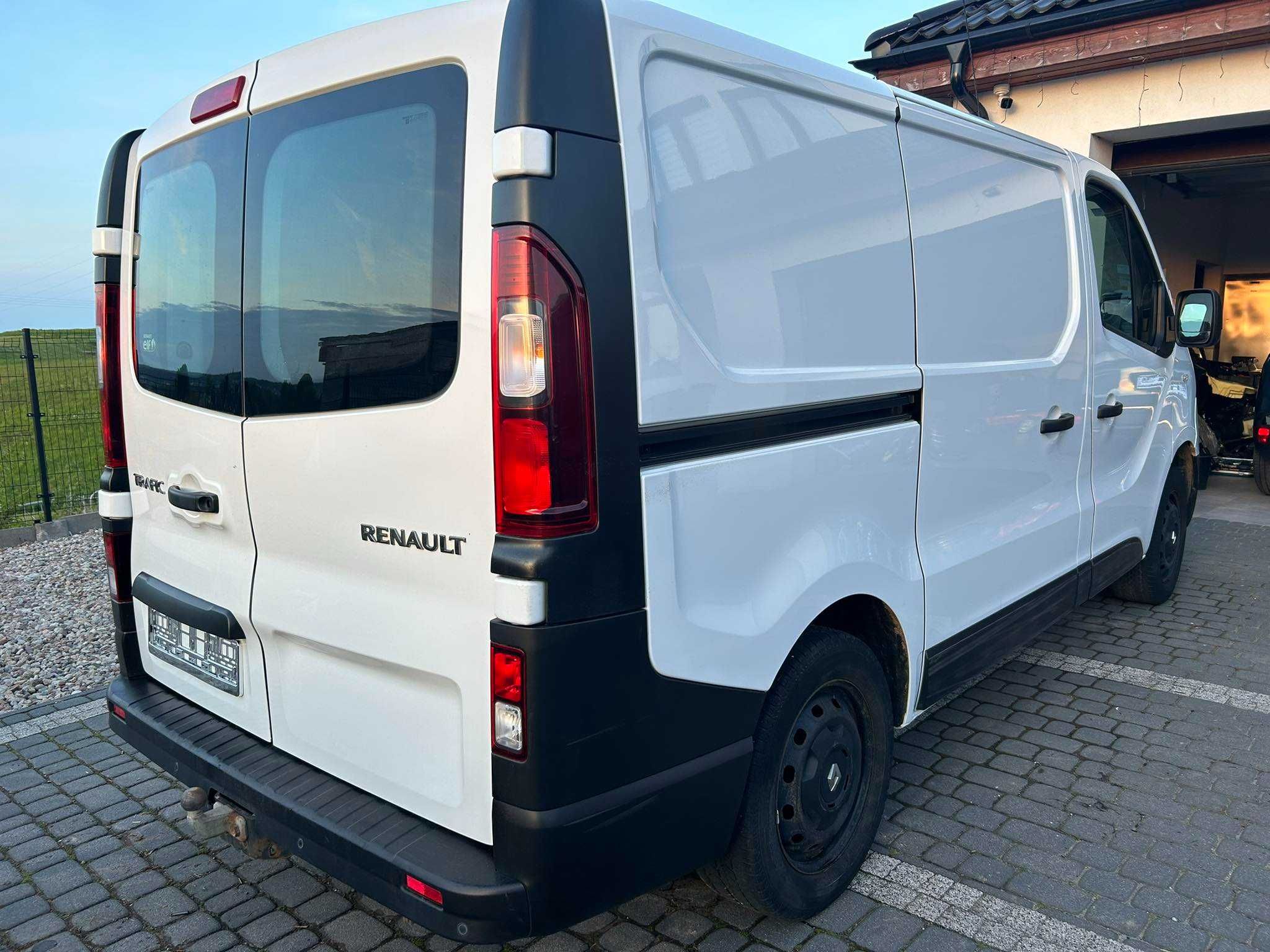 Renault Trafic L1H1 2015r 1.6DCI 120KM uszkodzony silnik sprowadzony