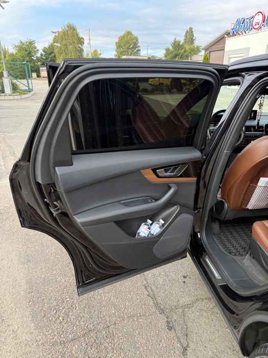 AUDI Q7 2017 року Typ 4M 3.0 TDI Tiptronic (272 к.с.) Quattro, Base