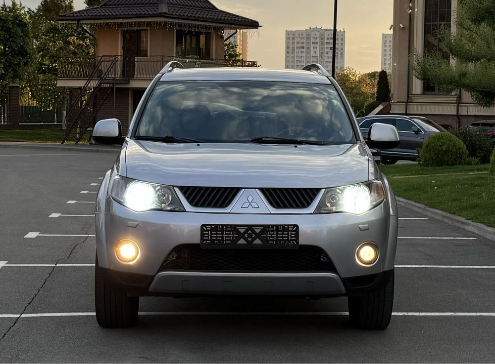 Mitsubishi outlander xl
