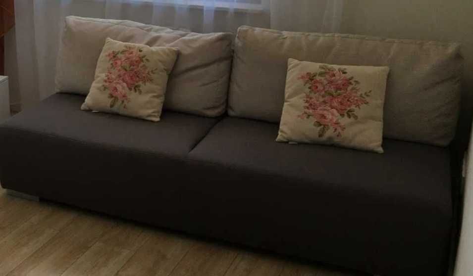 Sofa z funkcją spania + 2 Fotele używana