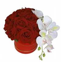 Bukiet flower box kwiaty czerwone róże biały storczyk Kochanej Mamie