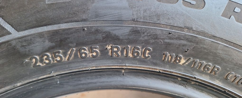 Opona Zimowa 16 Pirelli Carrier Winter 235/65R16C Pojedyńcza Demo
