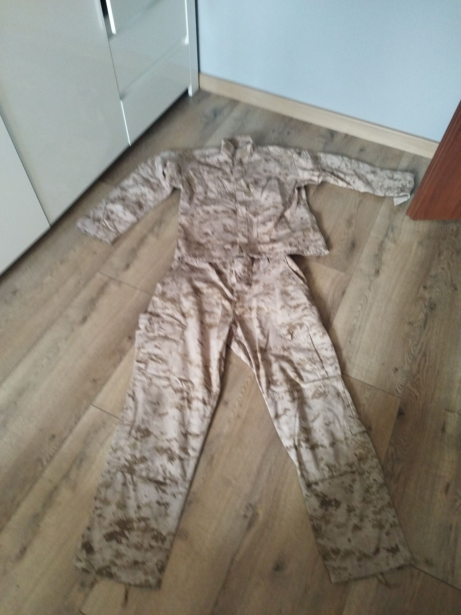 Moro komplet Desert Marpat USMC Medium Regular