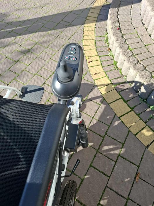 elektryczny wózek inwalidzki Antar AT52304