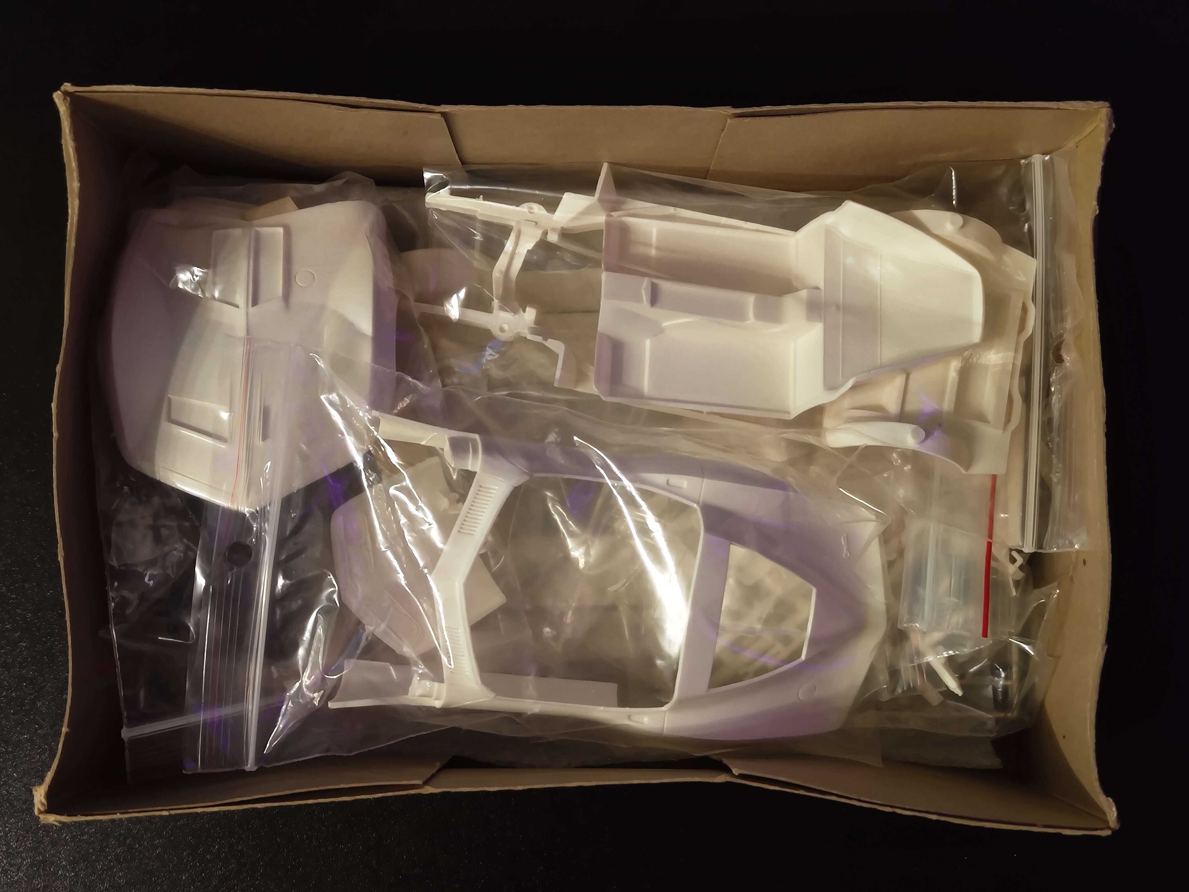 MPC 500-200 Mako Shark Corvette Model do sklejania