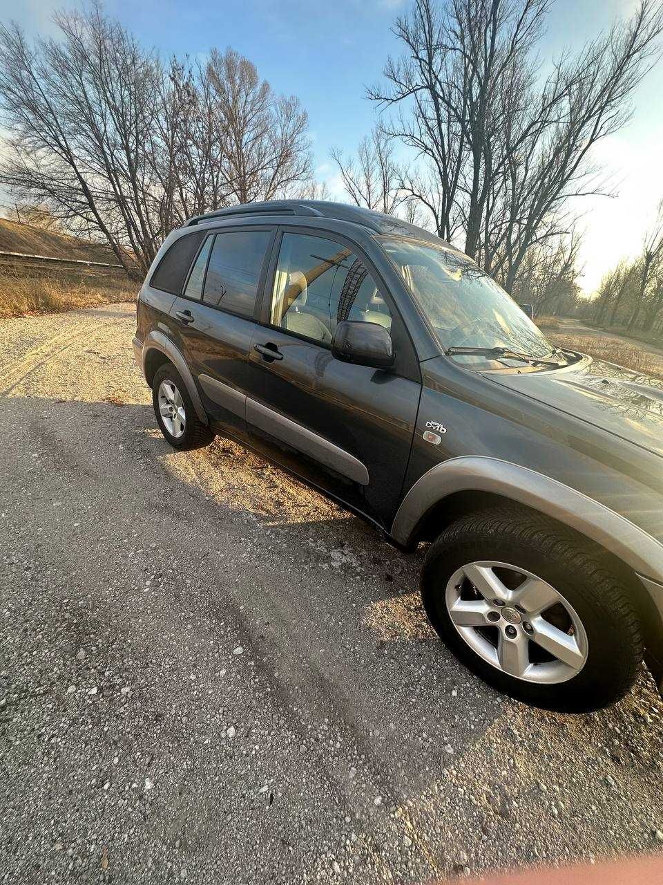 Разборка Toyota Rav4 II 2004