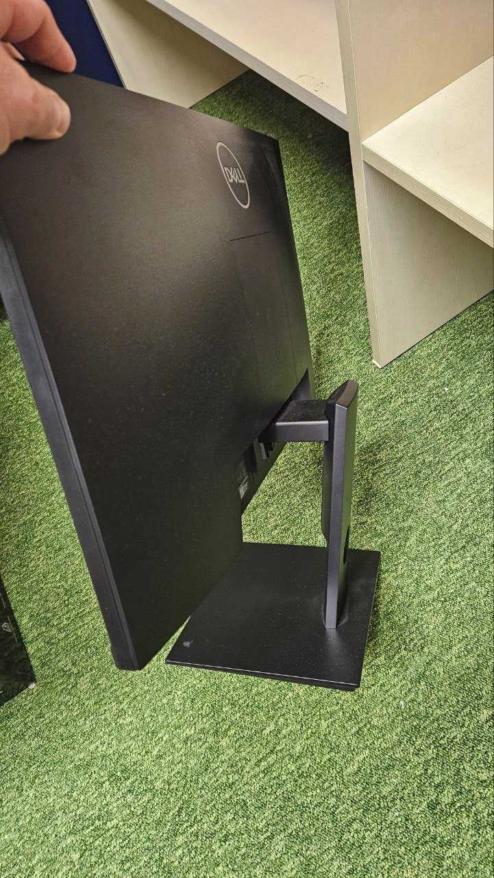 Dell E2420HS стан нових, є кількість