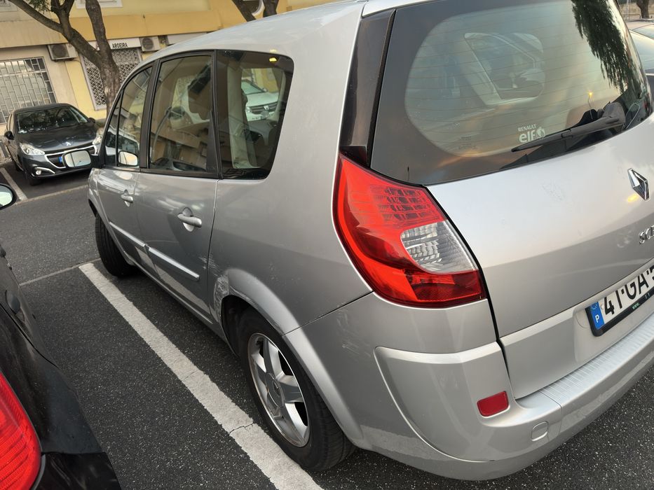 Renault Scénic 1.5 dCi - 2008 - 7 lugares