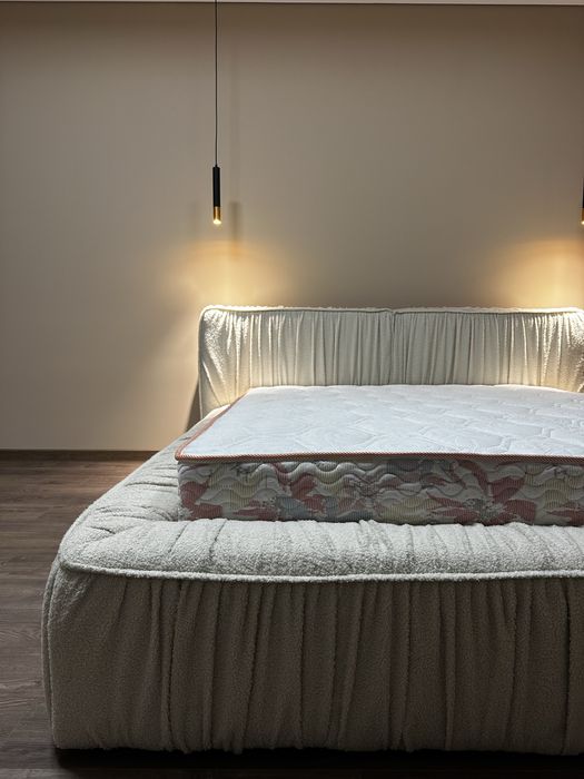 ПРОДАЖ! Ліжко 160×200 з матрацом у тканині «баранчик»