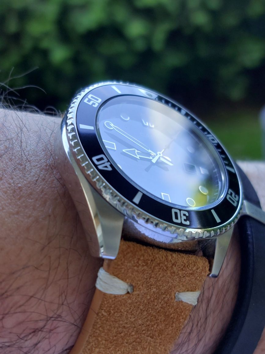 Zegarek diver Casio MDV-107 Duro