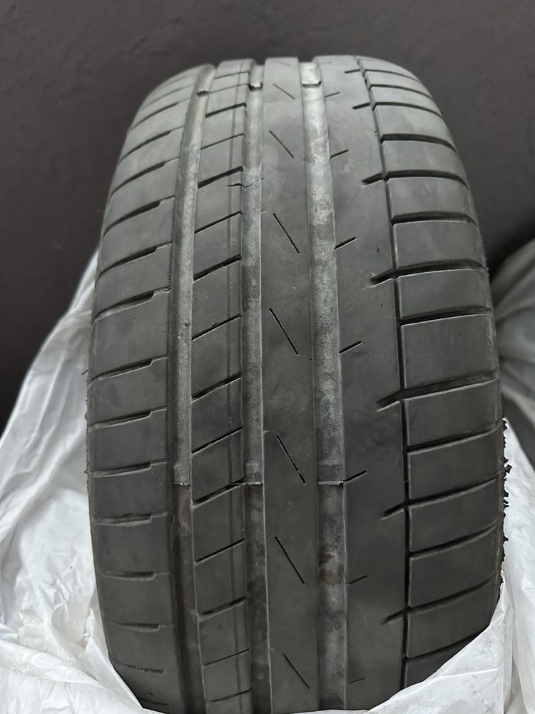 Комплект літньої резини 215/60 R16