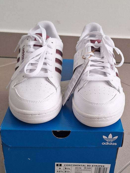 ADIDAS CONTINENTAL 80 STRIPES
Rozmiary 42.2/3; 40.2/3
Cena: 200zł.