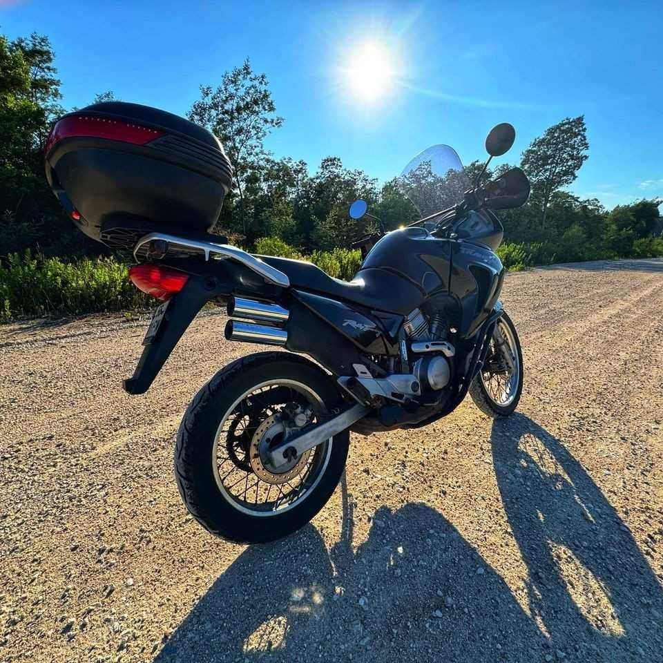 Mota Honda Transalp 650XL (c/ Vídeo)