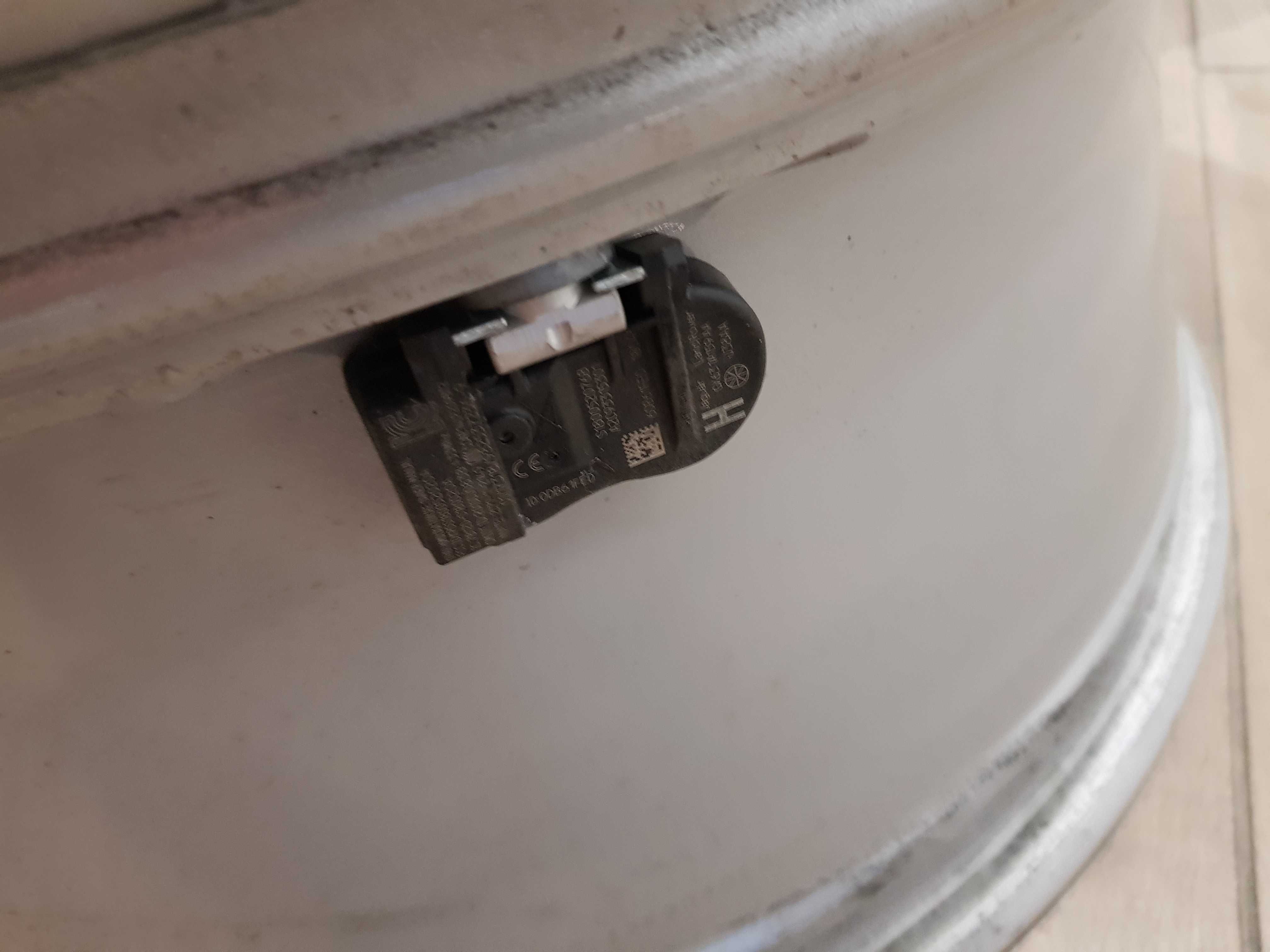 Felgi 5x120 LAND ROVER Discovery III IV V Rover Range Rover Sport 20