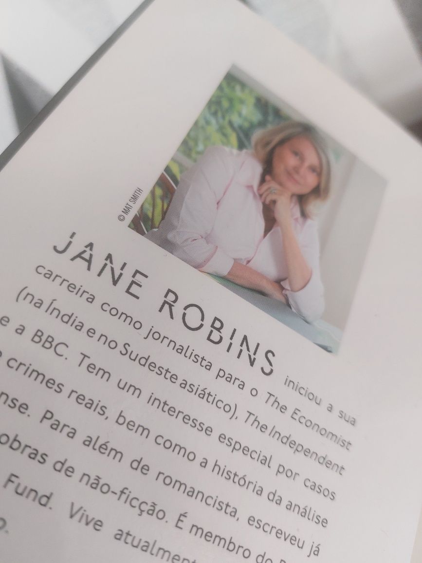 Livro "Corpos Perfeitos" Jane Robins