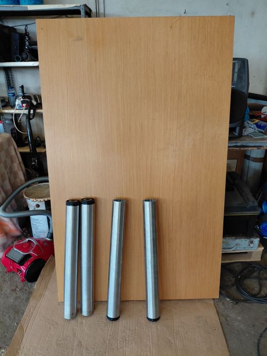 Mesa de sala em bom estado