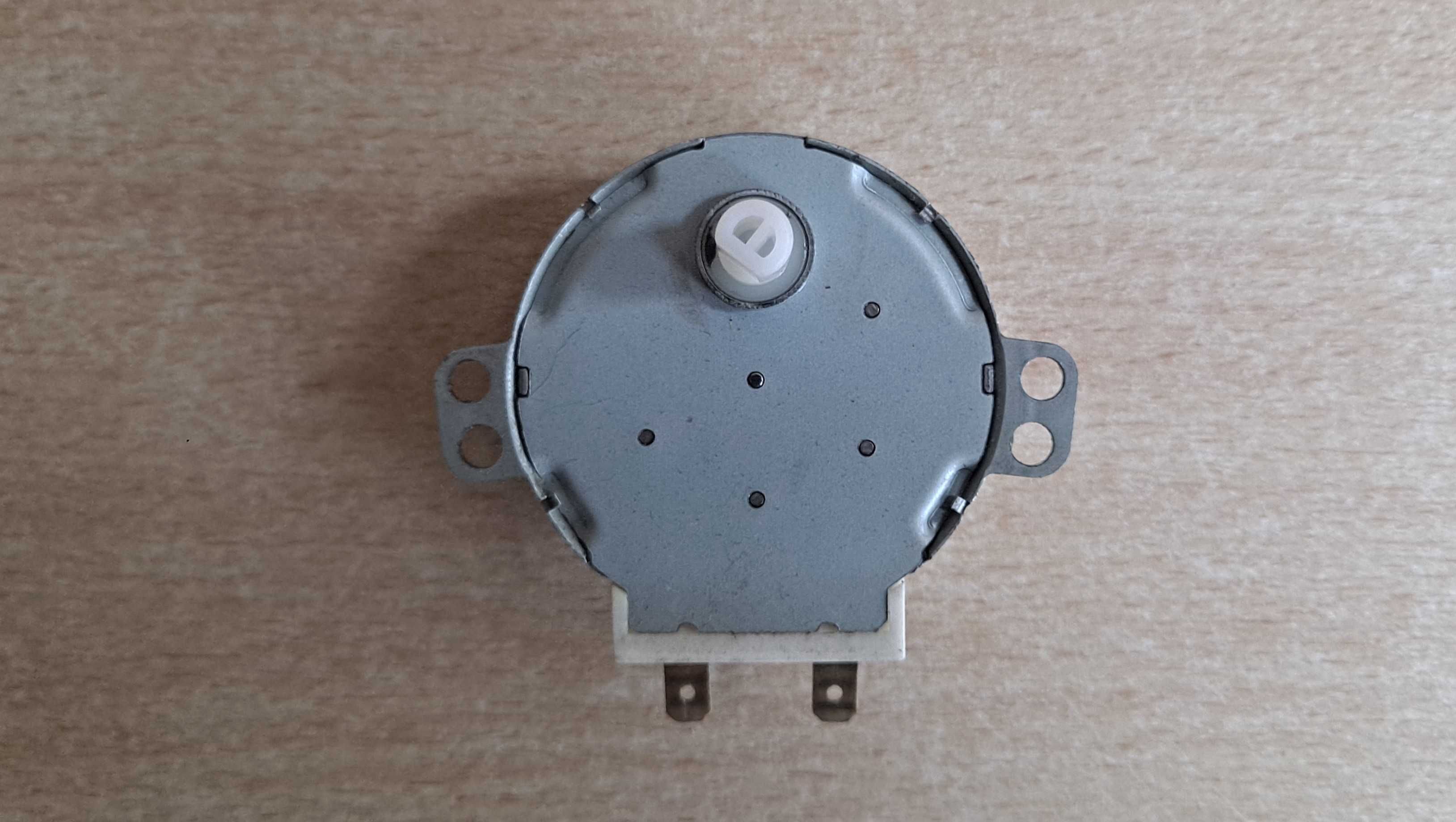 Silnik silniczek synchroniczny Xiangda Micromotor Factory SM001