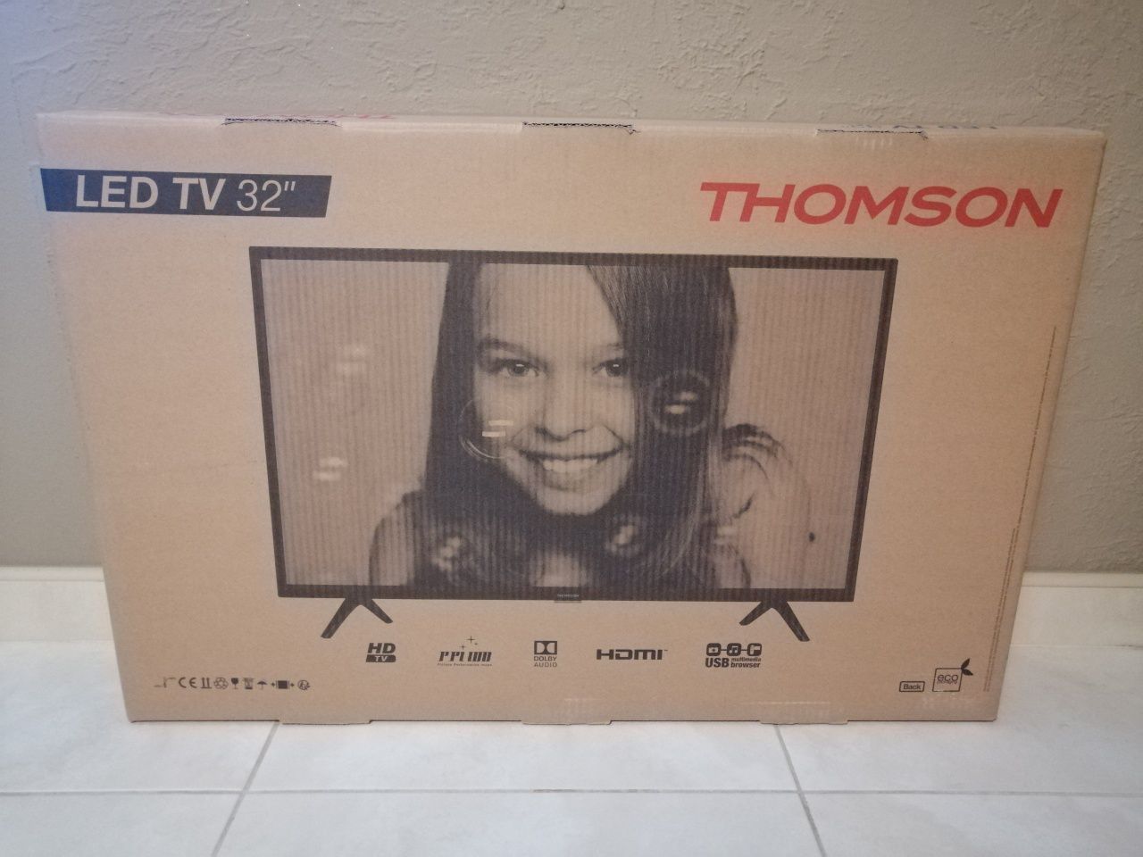 Fabrycznie nowy telewizor THOMSON LED 32" HD