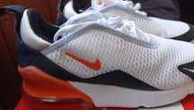 Оригінальні кросівки NIKE