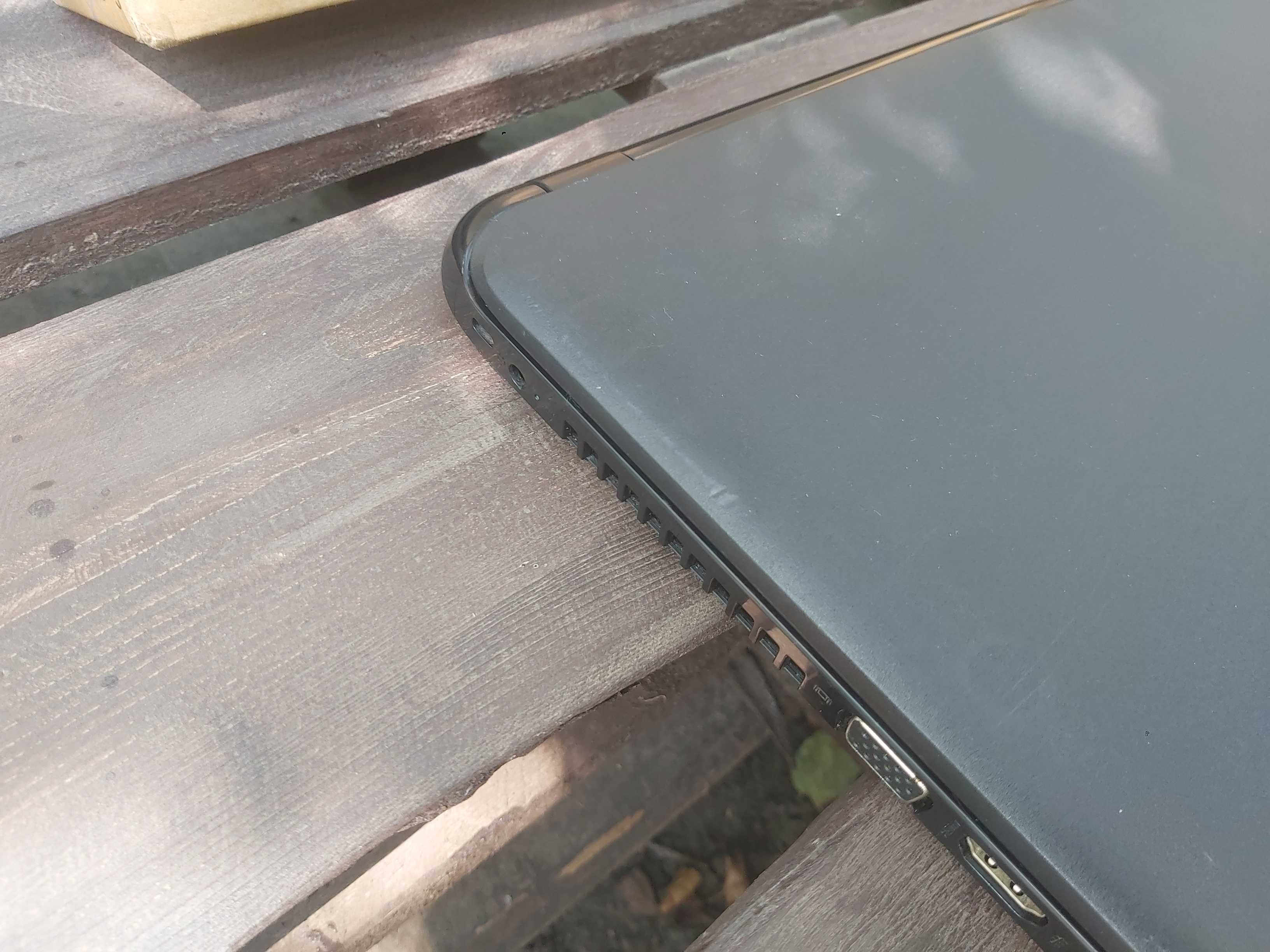 Ноутбук I3-4005U/8GB/Nvidia 820M/120GB SSD/4 часа акб