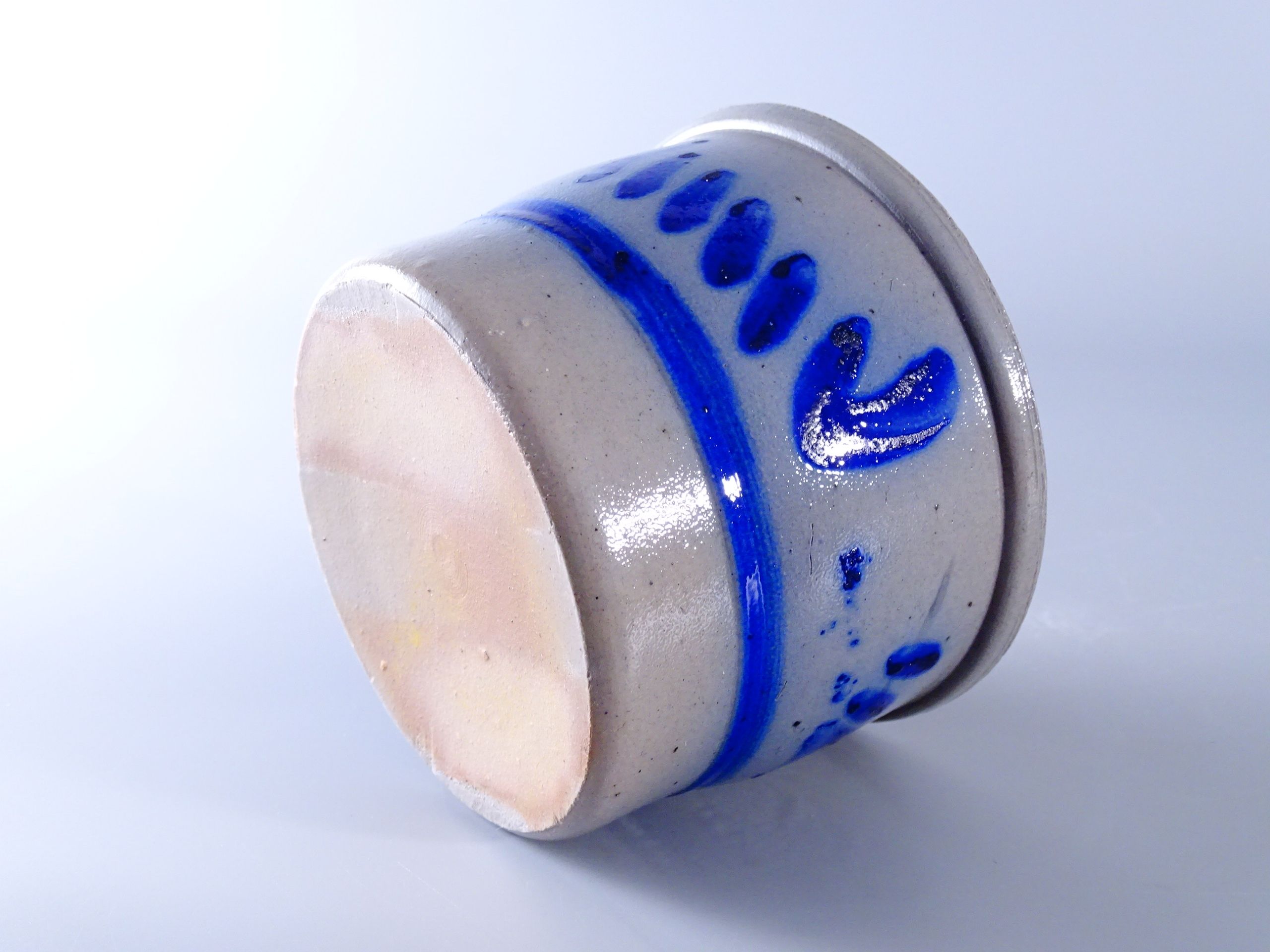 ceramiczny malowany solny pojemnik