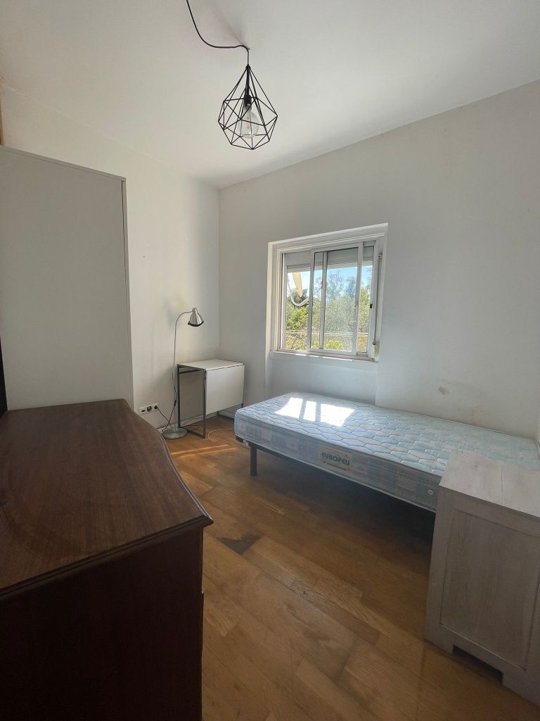 Quarto Individual sem caução Alcantara
