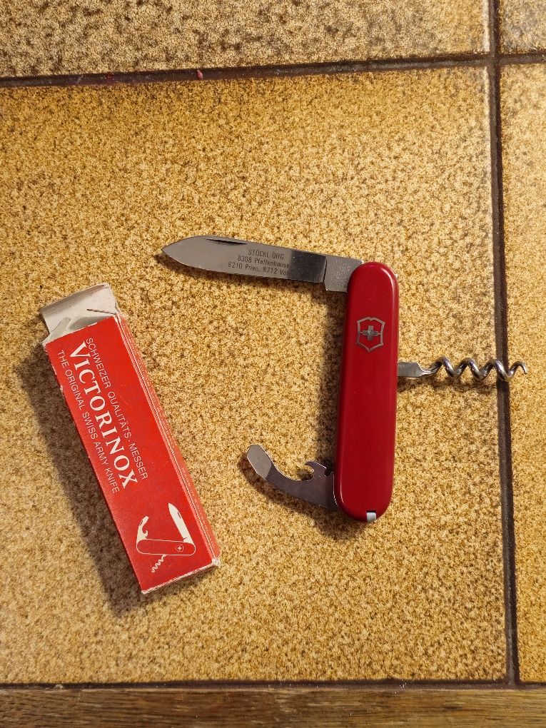 Складний ніж Victorinox Original