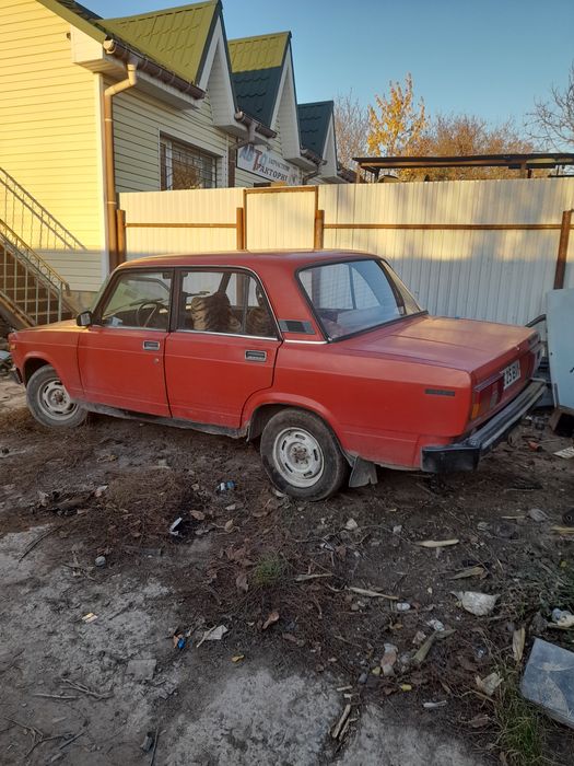 2105 в рідній фарбі,недорого.